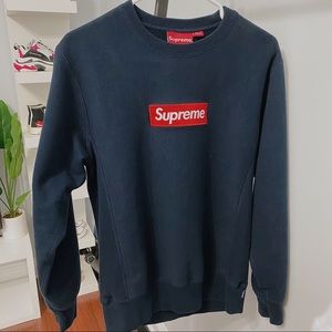 Supreme logo sweatshirt